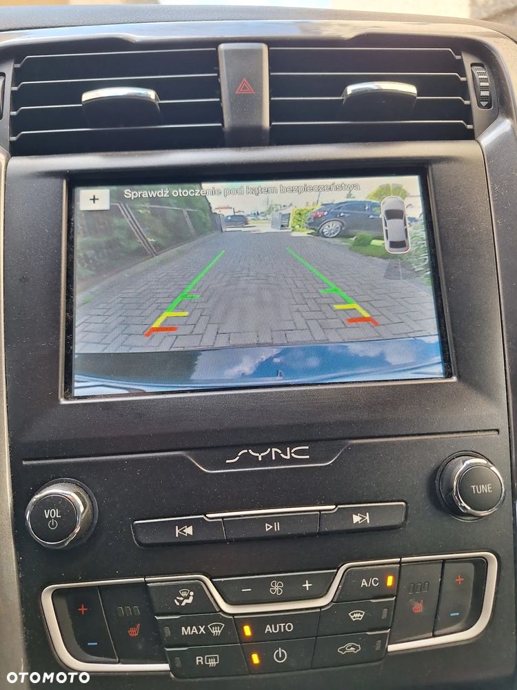 Ford Mondeo 2.0 Hybrid Titanium - 32