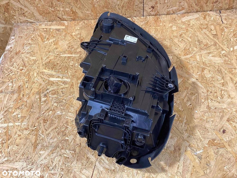 Porsche Macan 95B 2022 Lampa przednia lewa - 6