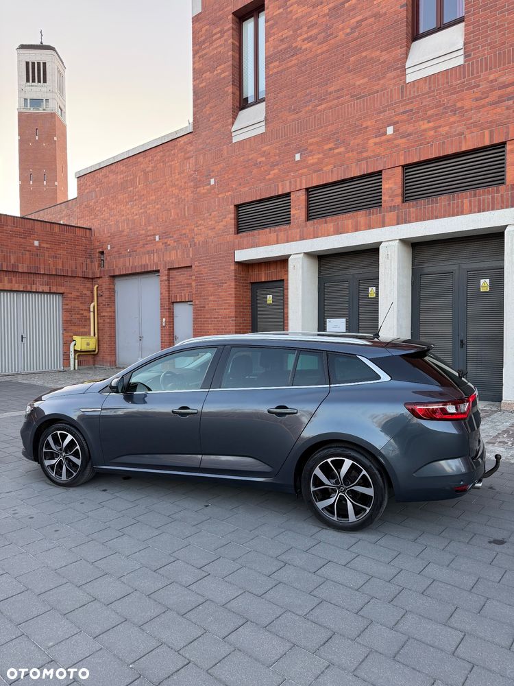 Renault Megane ENERGY TCe 140 EDC BOSE EDITION - 22