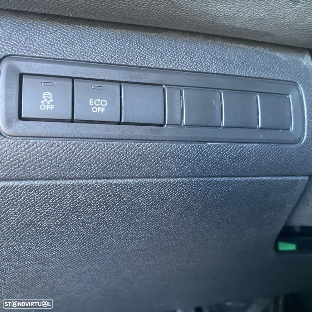 Peugeot 308 1.6 BlueHDi Allure J17 - 21