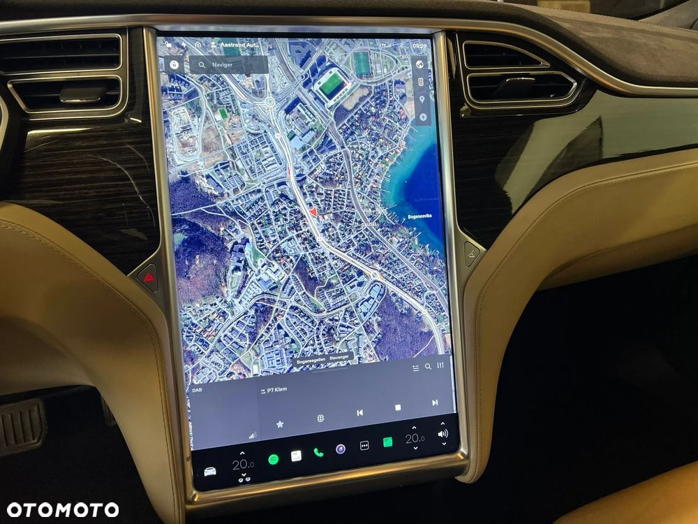 Tesla Model S 90D Allradantrieb - 9