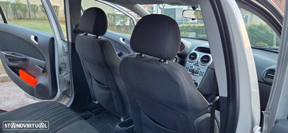 Opel Corsa 1.3 CDTi Enjoy - 21