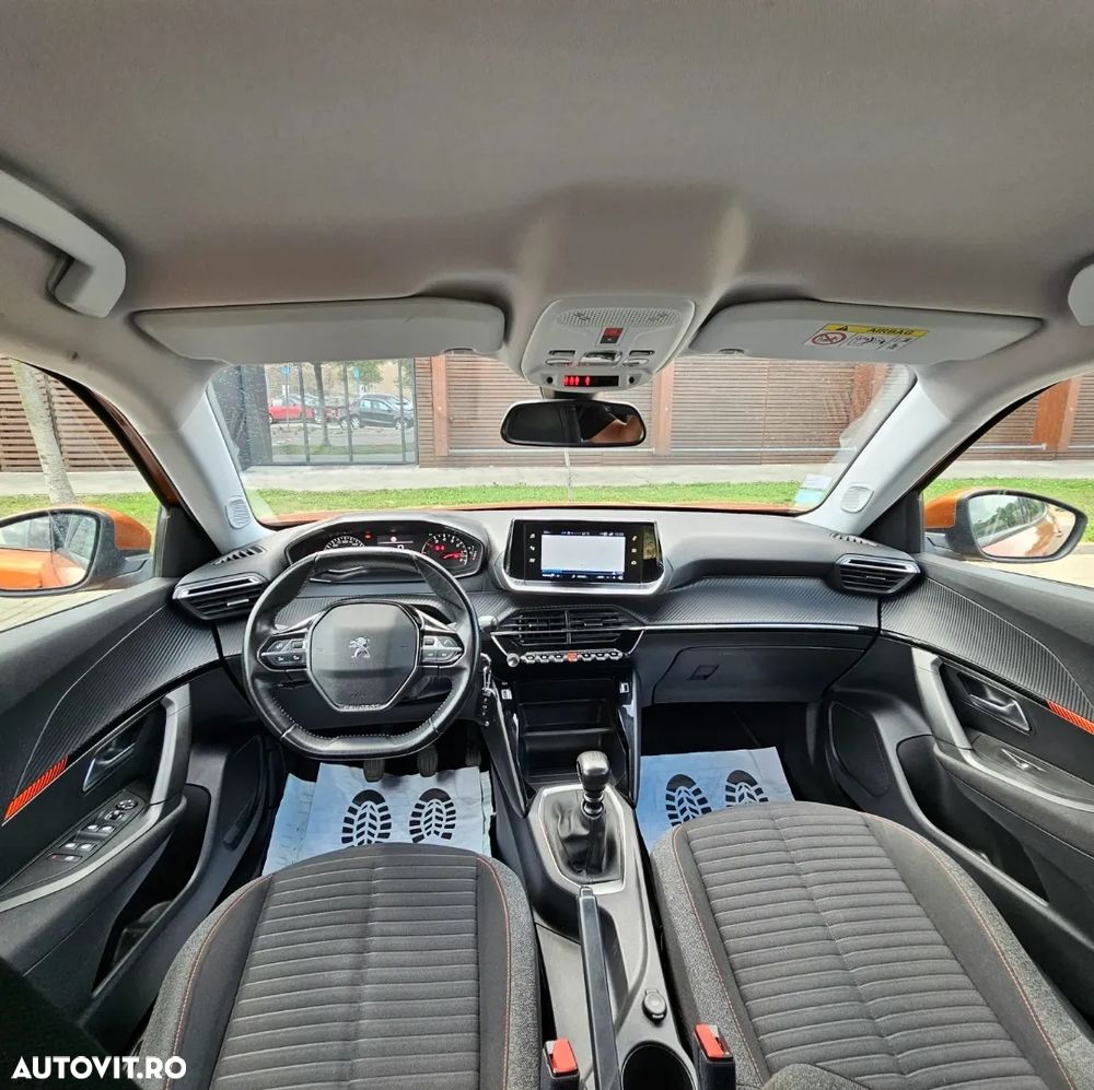 Peugeot 2008 1.5 BlueHDI BVM6 STT Allure - 11