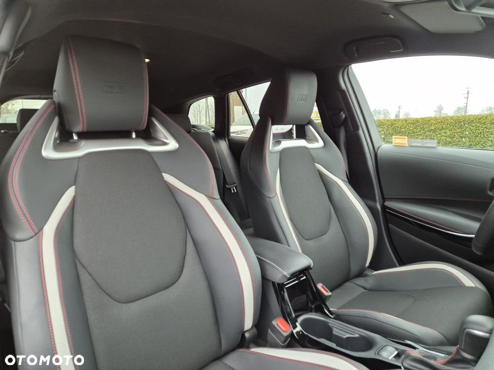 Toyota Corolla 2.0 Hybrid GR Sport - 14