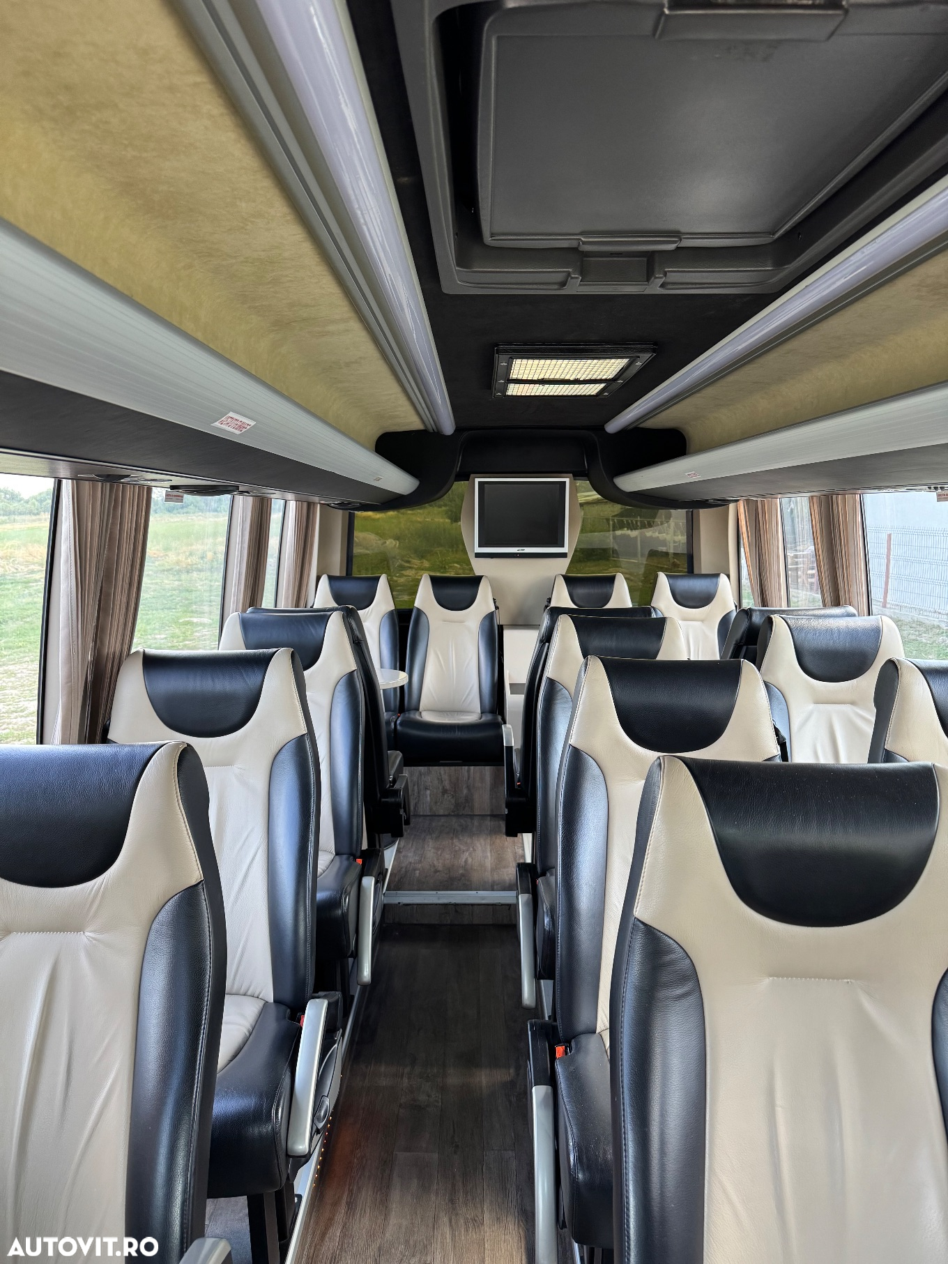 Mercedes-Benz Vario - 32