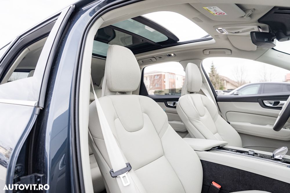 Volvo XC 60 Recharge T6 Twin Engine eAWD Inscription Expression - 24