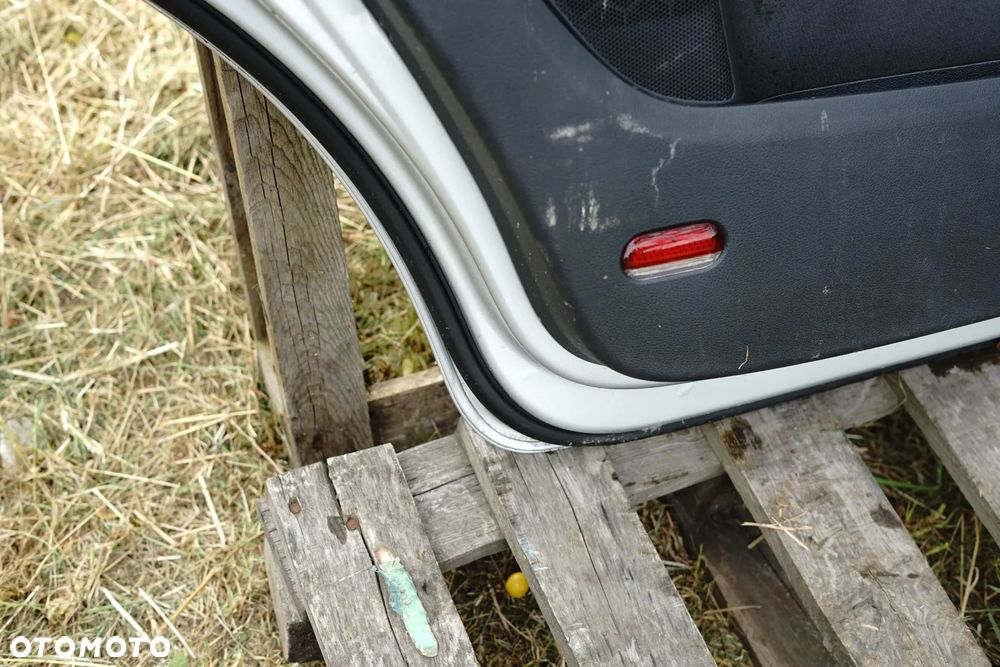 Drzwi tył tylne lewe VW Touran I Lift LA7W - 14