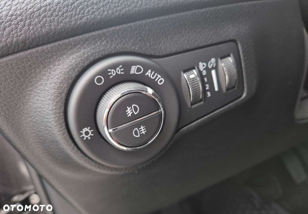 Jeep Compass - 19