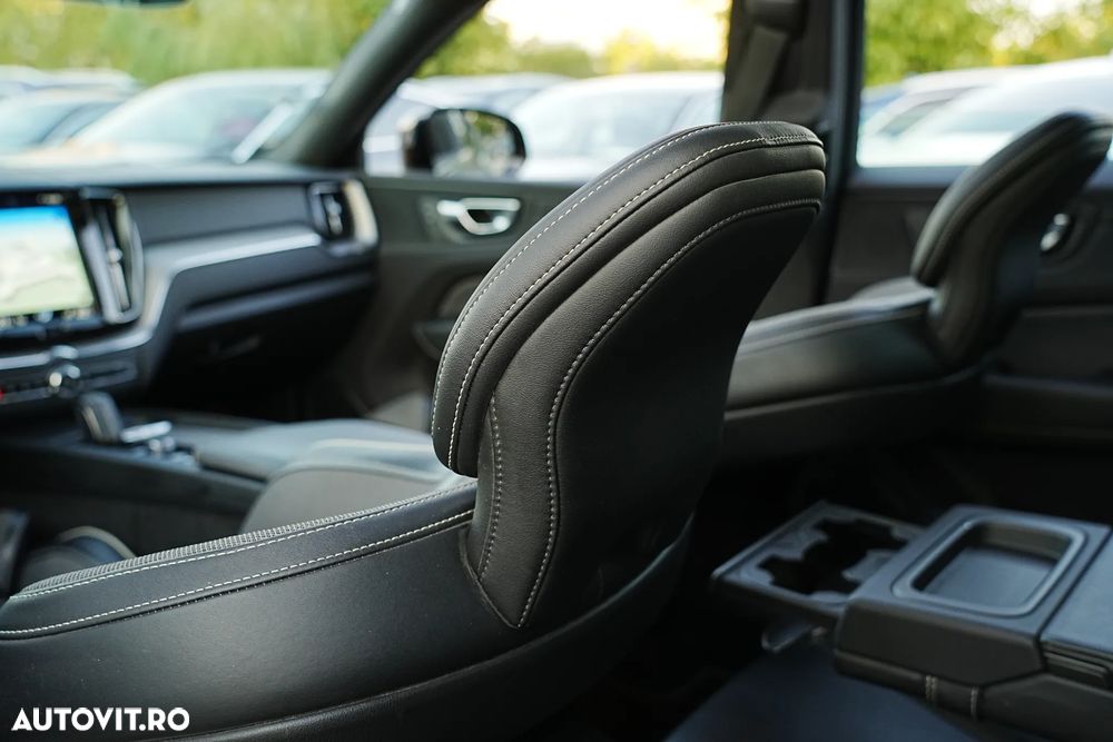 Volvo XC 60 Recharge T8 Twin Engine eAWD R-Design - 20