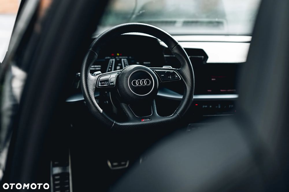 Audi RS3 Sportback TFSI quattro S tronic - 11