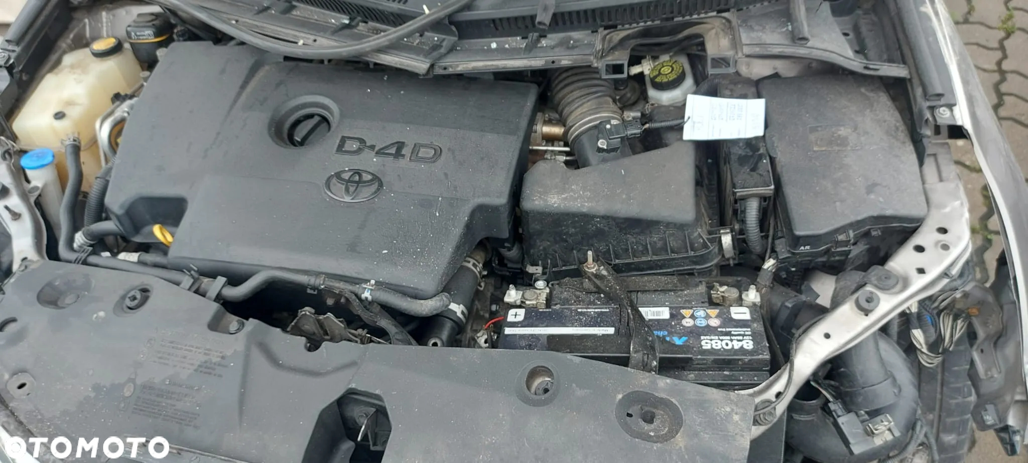 Toyota Avensis - 8
