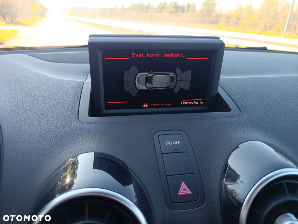 Audi A1 3-drzwiowe 1.4 TFSI 119g S tronic Attraction - 11