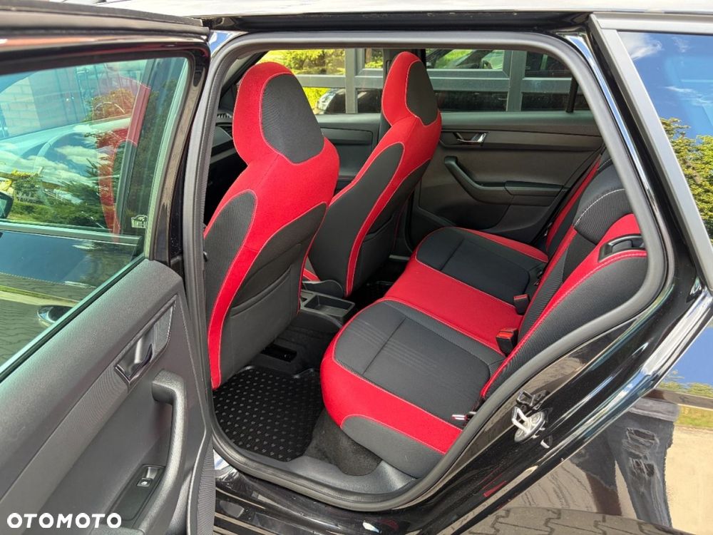 Skoda Fabia 1.0 TSI Monte Carlo - 14