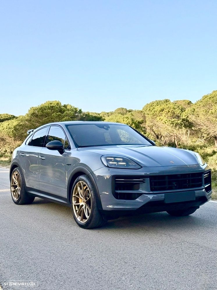 Porsche Cayenne Coupé Turbo E-Hybrid Tiptronic S GT-Pack - 3