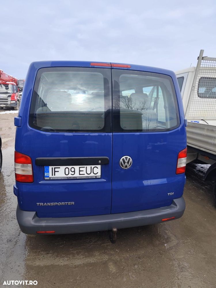 Volkswagen Transporter - 1