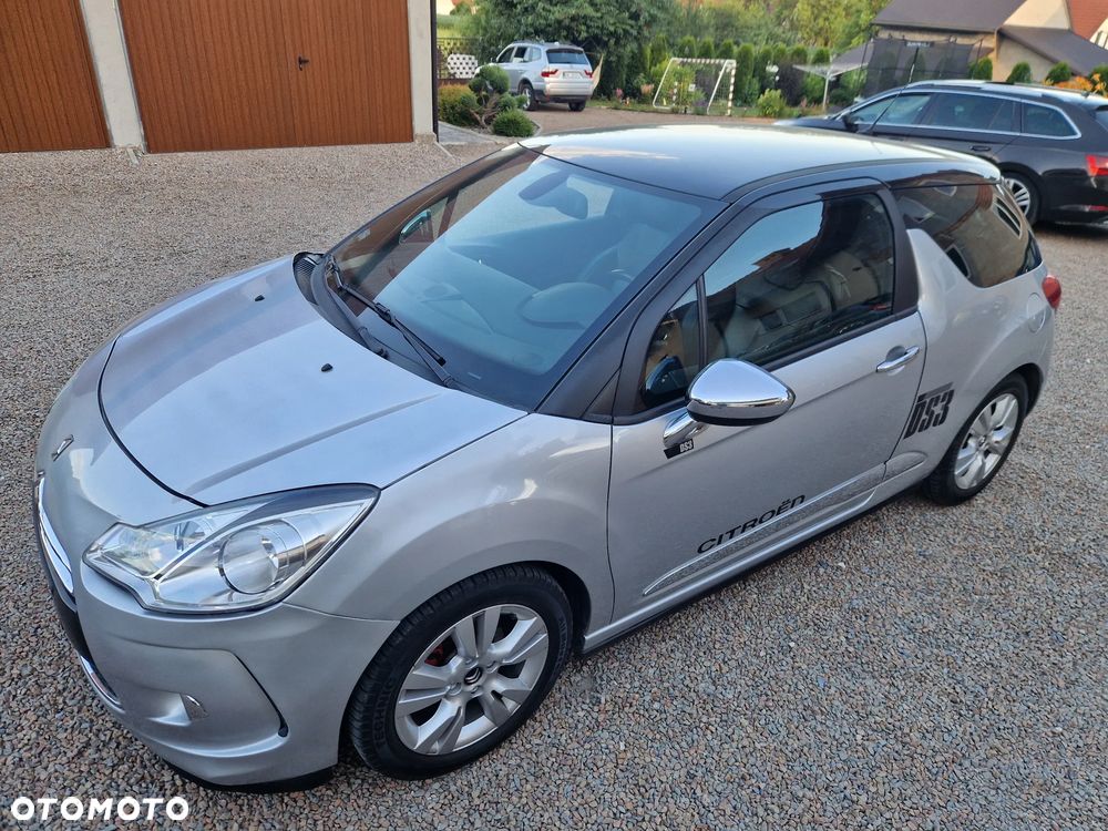Citroën DS3 HDi 90 FAP SoChic - 2