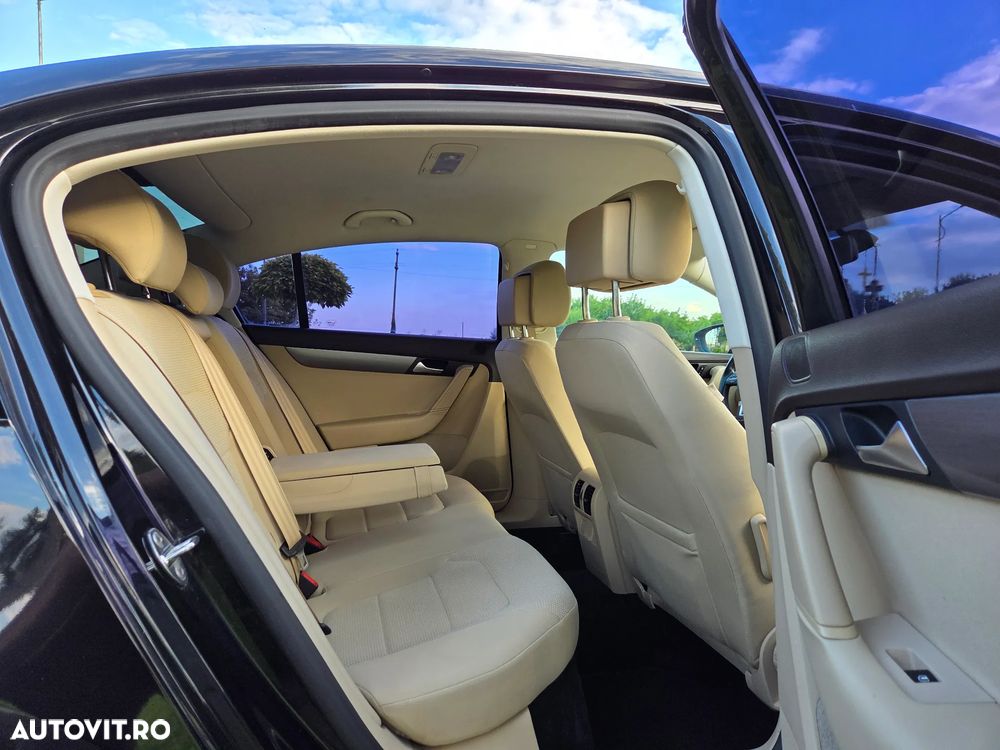 Volkswagen Passat 1.6 TDI BlueMotion Technology Comfortline - 13