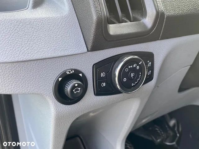 Ford Transit - 13