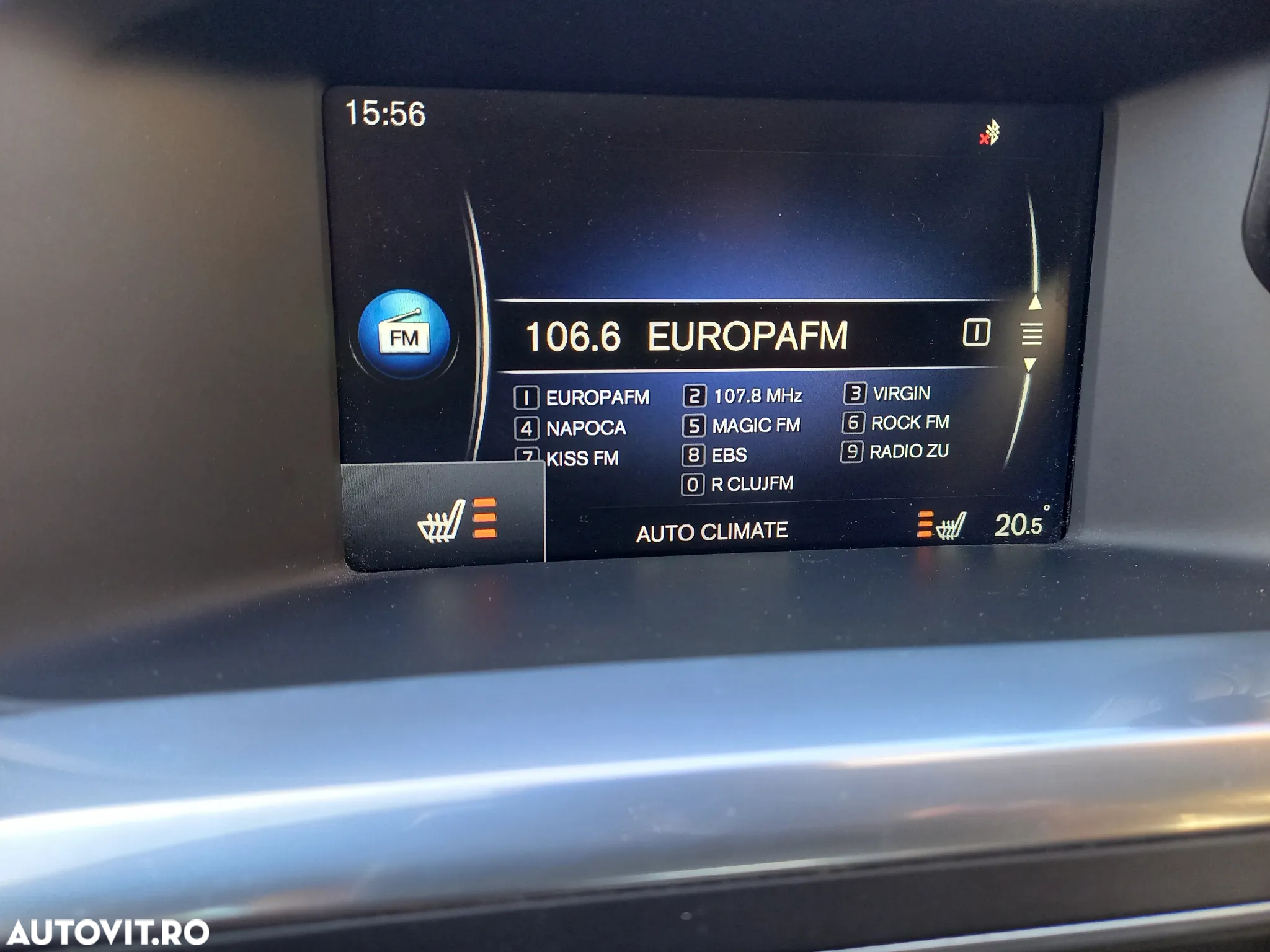 Volvo V60 D6 Plug-In-Hybrid AWD Geartronic Momentum - 29
