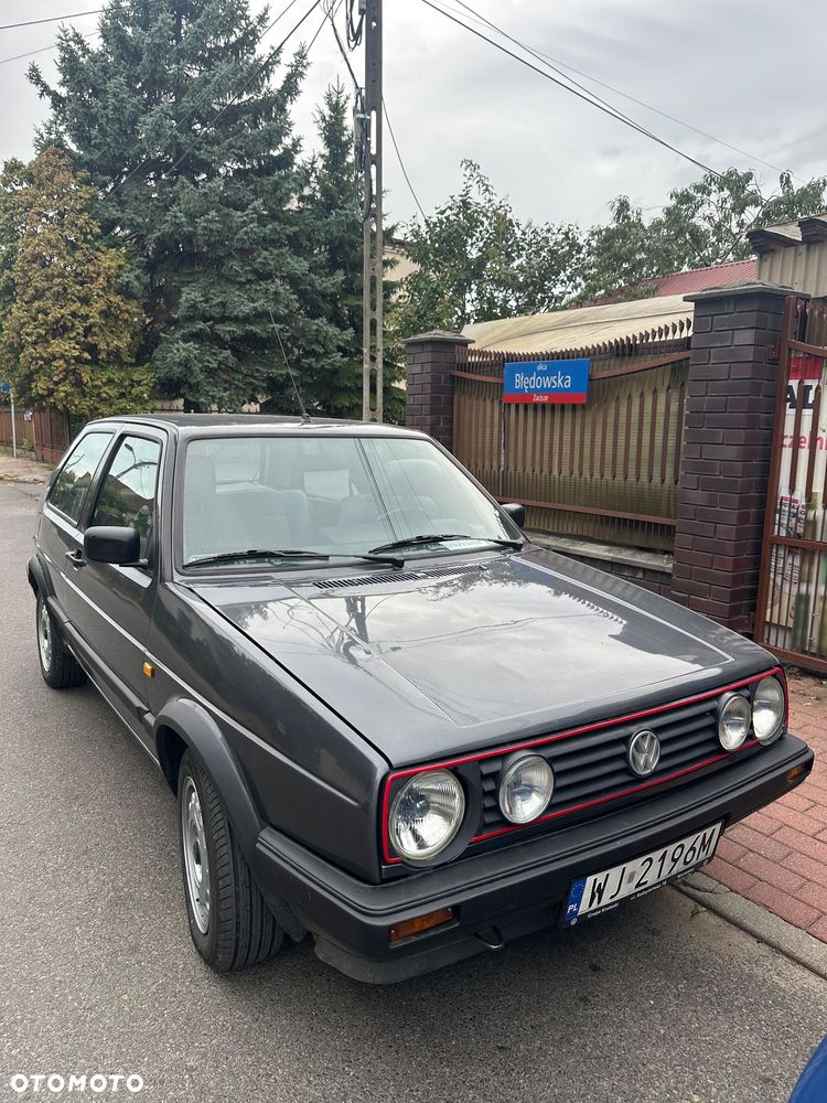 Volkswagen Golf - 2
