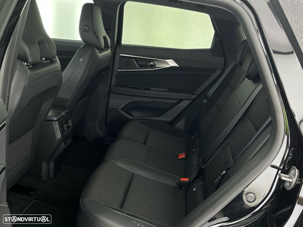 Renault Austral 1.2 E-Tech Iconic - 12