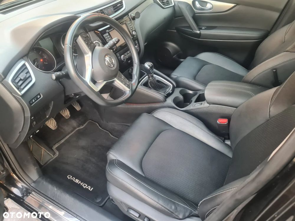 Nissan Qashqai 1.2 DIG-T Tekna EU6 - 14