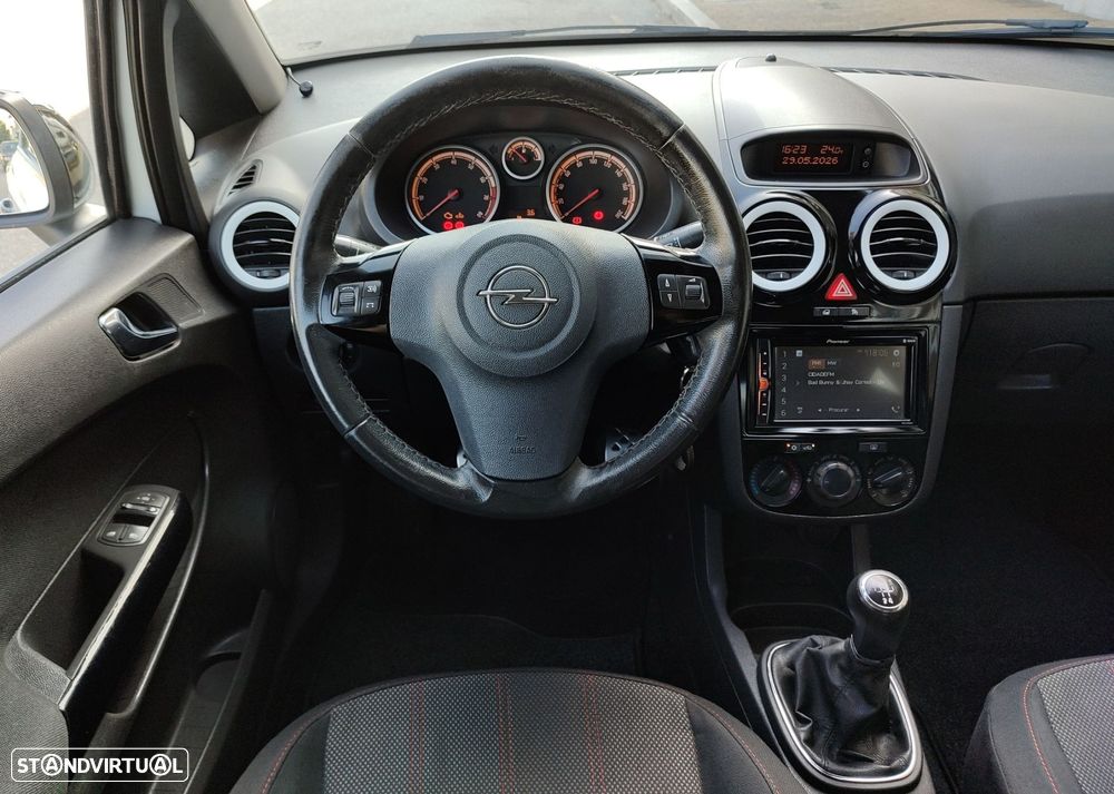 Opel Corsa 1.2 Black Edition - 14