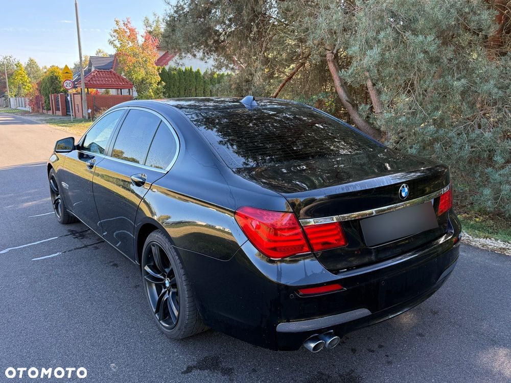 BMW Seria 7 - 8