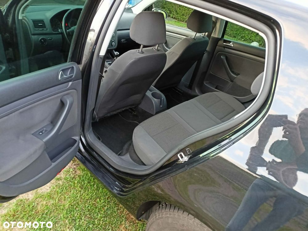 Volkswagen Golf 1.6 Comfortline - 10