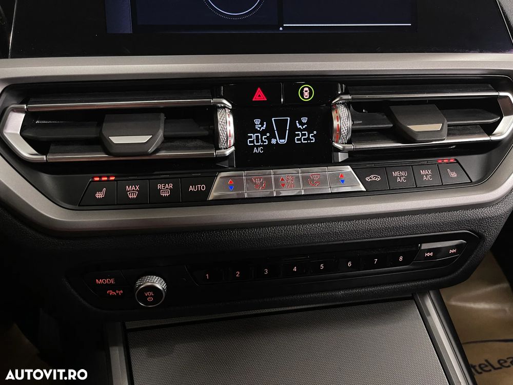 BMW Seria 3 320i AT - 20