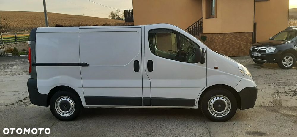 Opel Vivaro - 12