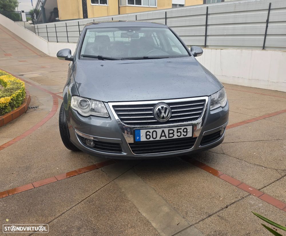 VW Passat - 1