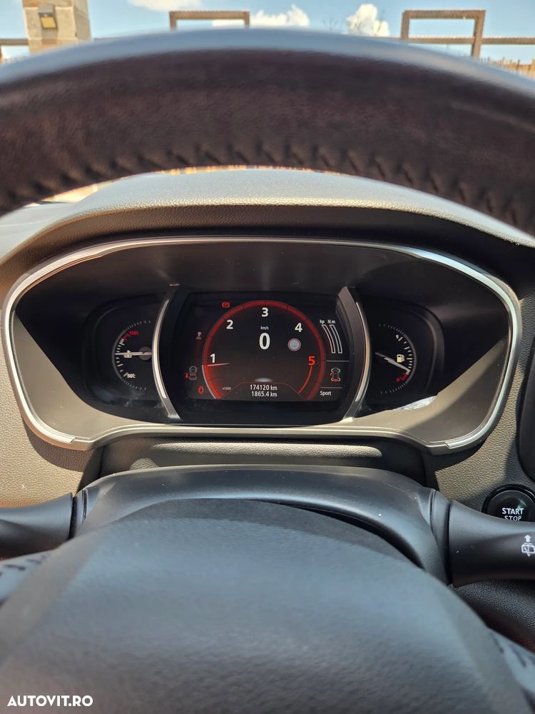 Renault Megane - 5