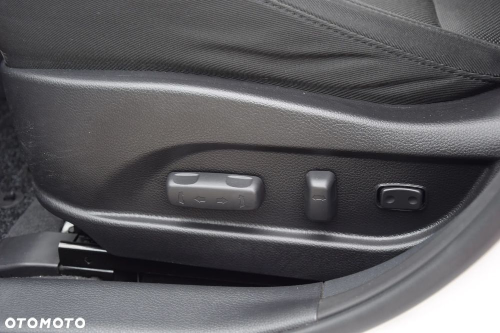 Hyundai i40 i40cw 1.6 Fifa World Cup Edition - 32
