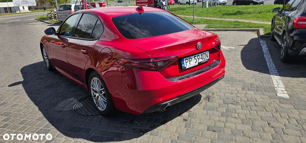 Alfa Romeo Giulia - 11