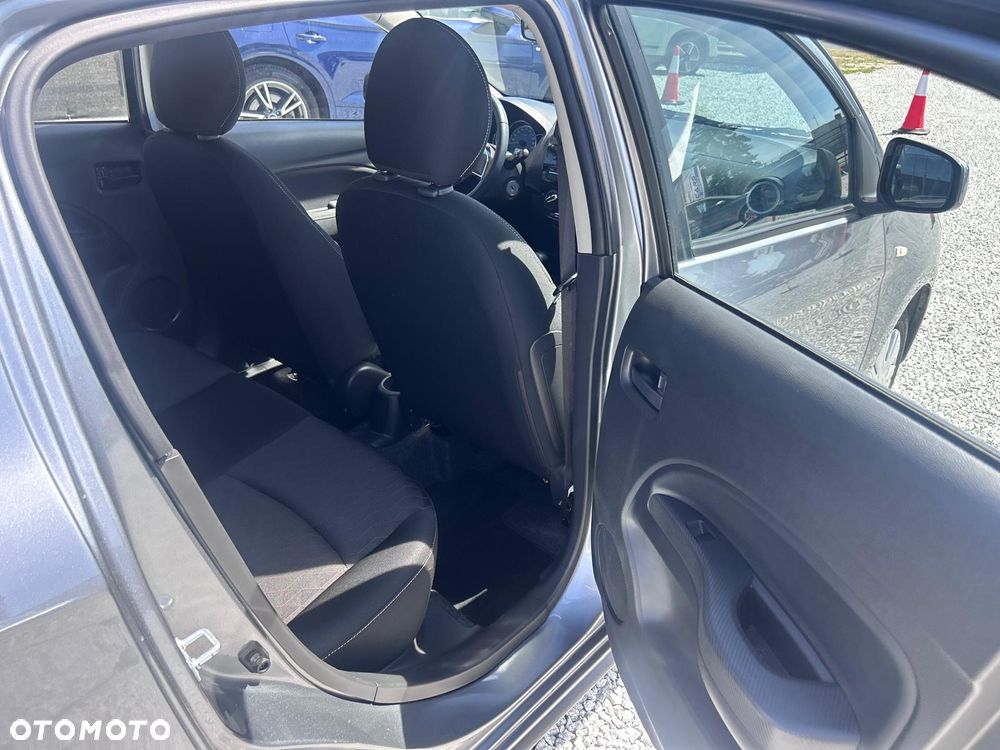 Mitsubishi Space Star 1.2 Intense CVT - 14