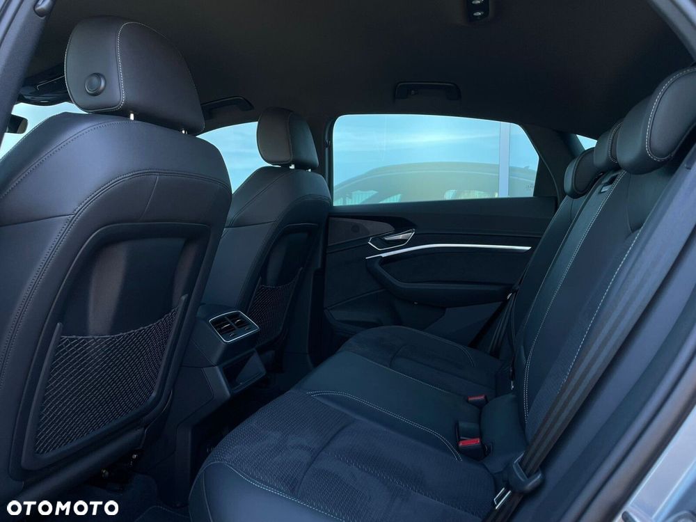 Audi e-tron Sportback - 12