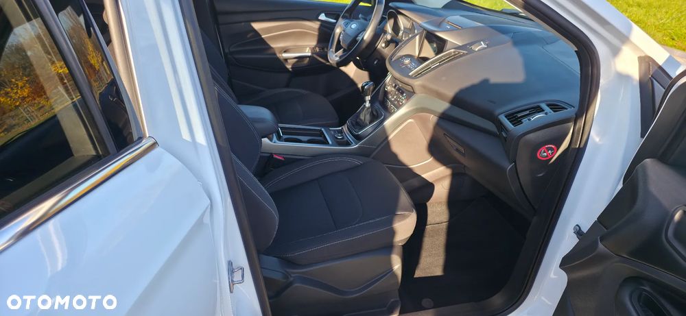 Ford Kuga - 3