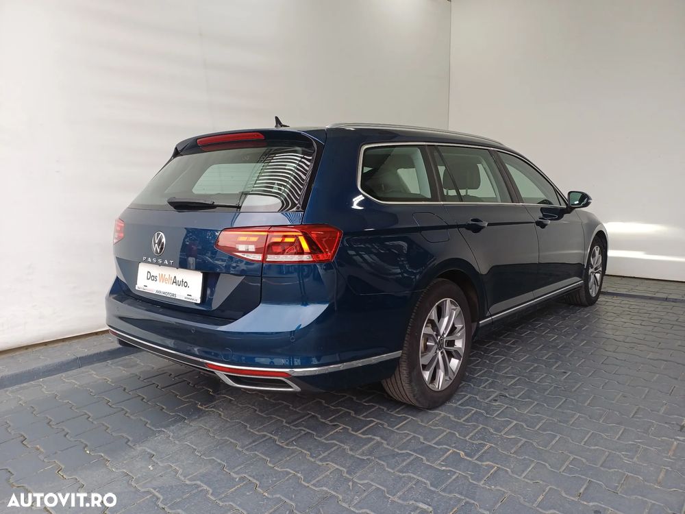 Volkswagen Passat Variant 2.0 TDI DSG Highline - 33