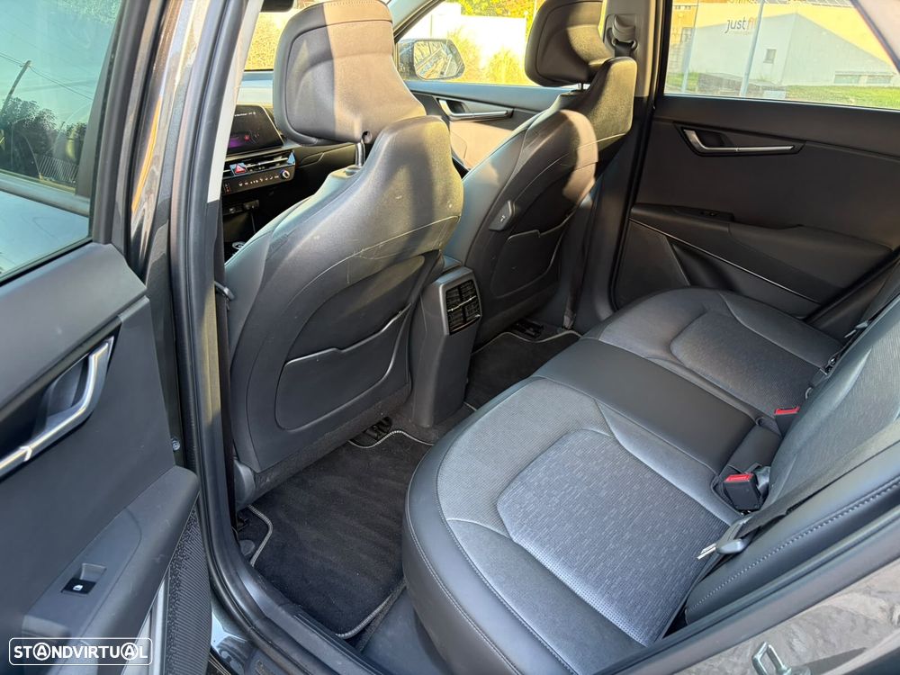 Kia Niro EV 64kWh Tech - 13