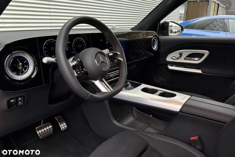 Mercedes-Benz GLB 250+ EQ - 9