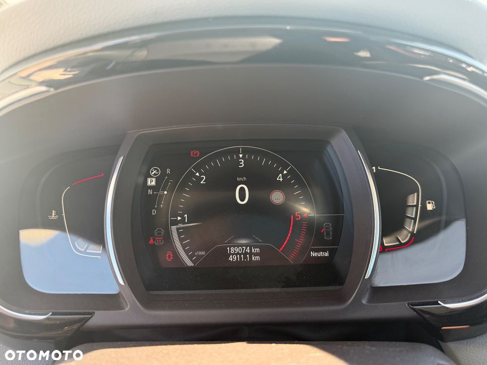 Renault Espace 1.6 dCi Energy Initiale Paris EDC 7os - 13