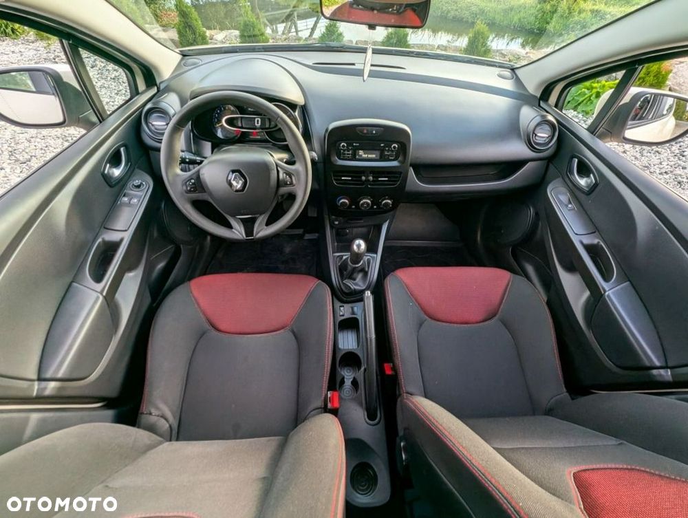 Renault Clio 1.2 16V 75 Expression - 14