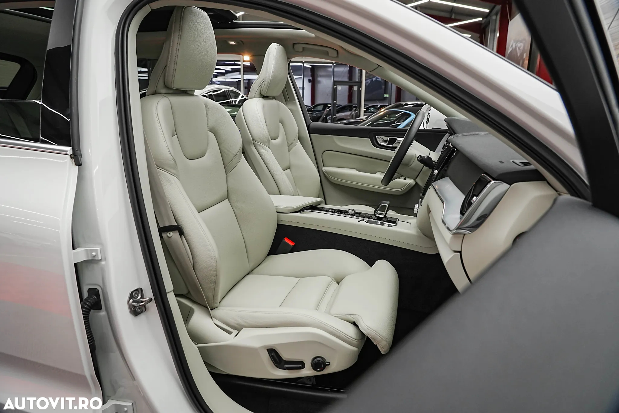 Volvo XC 60 Recharge T6 Twin Engine eAWD Inscription Expression - 24