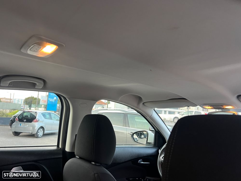 Fiat Tipo 1.3 M-Jet Lounge Tech - 32