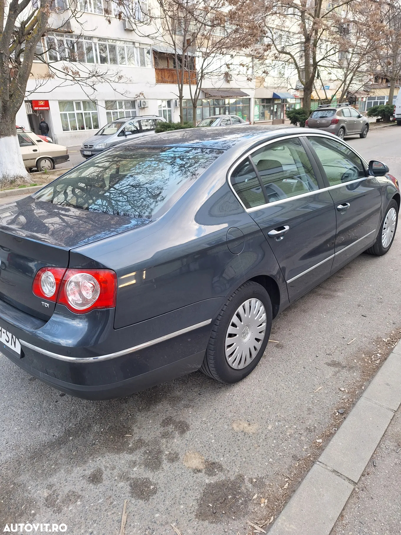 Volkswagen Passat 1.9 TDI DPF Comfortline - 9