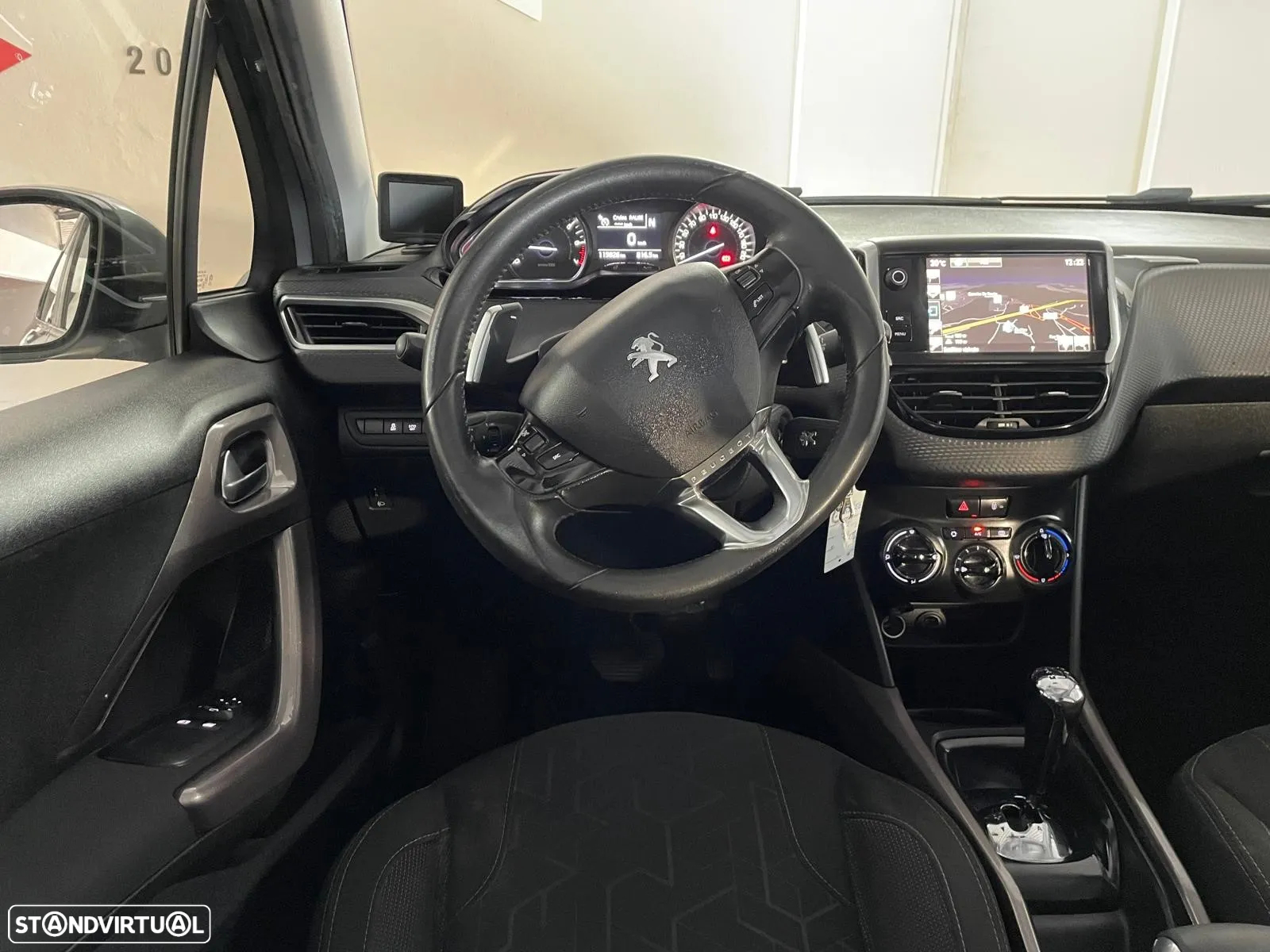 Peugeot 2008 - 17