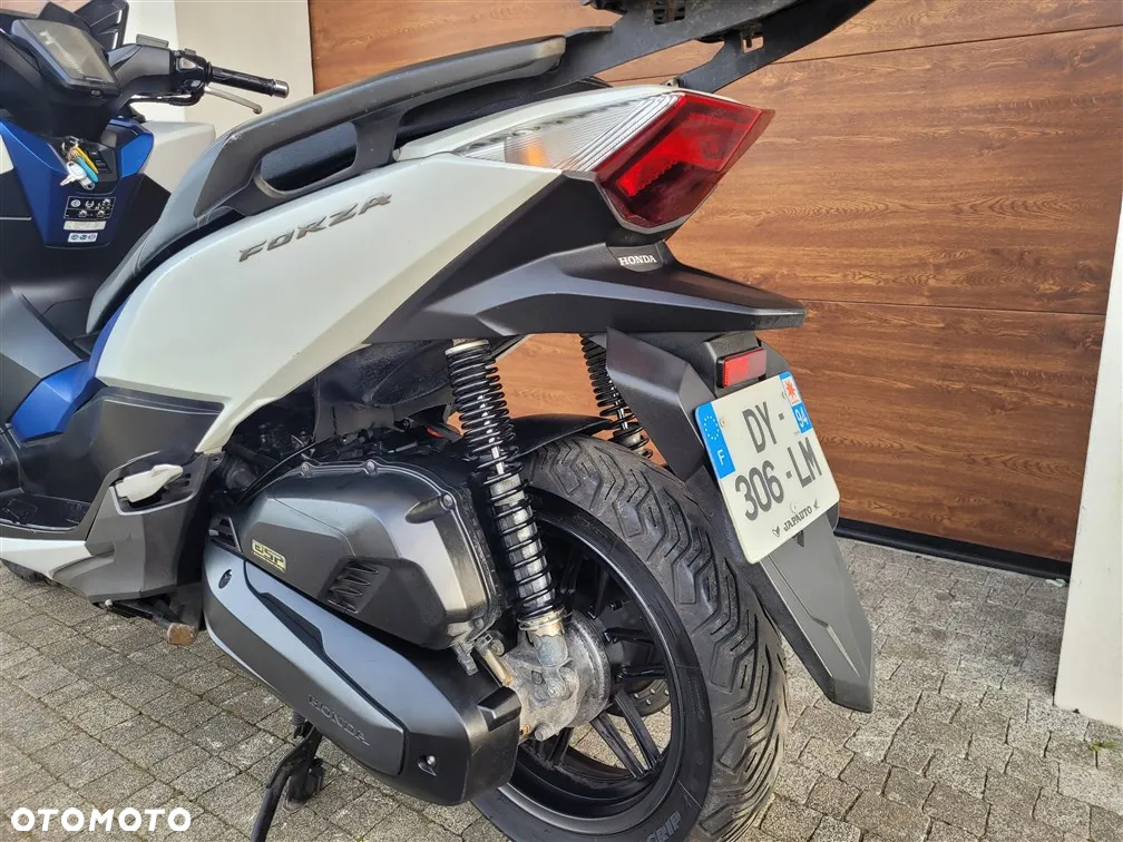 Honda NSS - 16