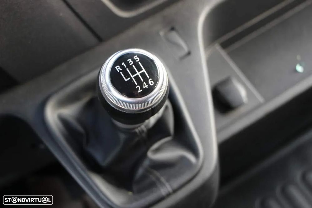 Opel Movano 2.3 CDTi L3H1 3.5T CD Rodado Duplo C/ Báscula - 10