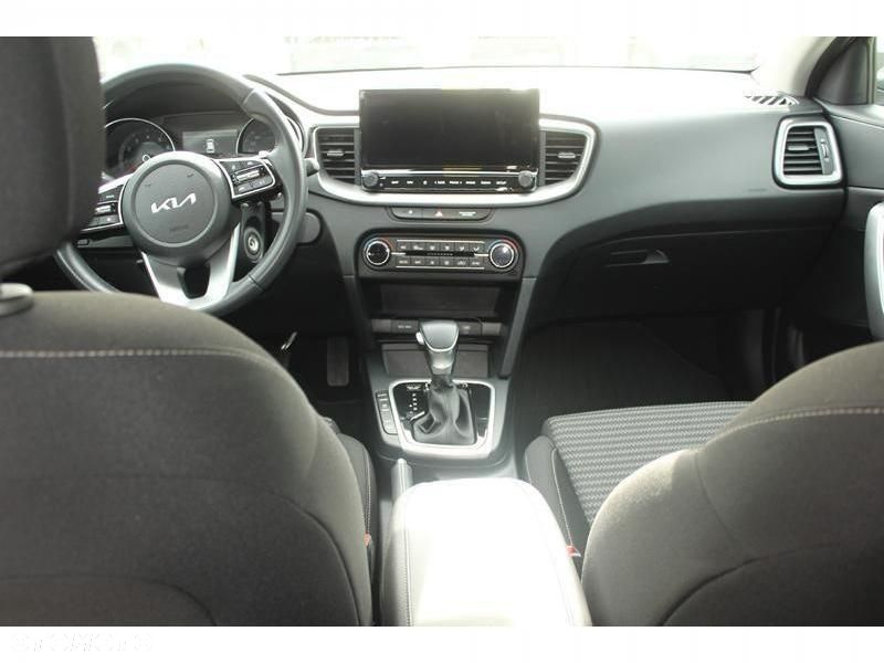 Kia Ceed - 18